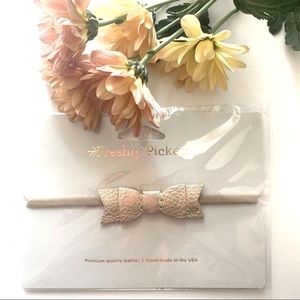 🎉SALE🎉 Freshly Picked Leather Bow (Platinum)